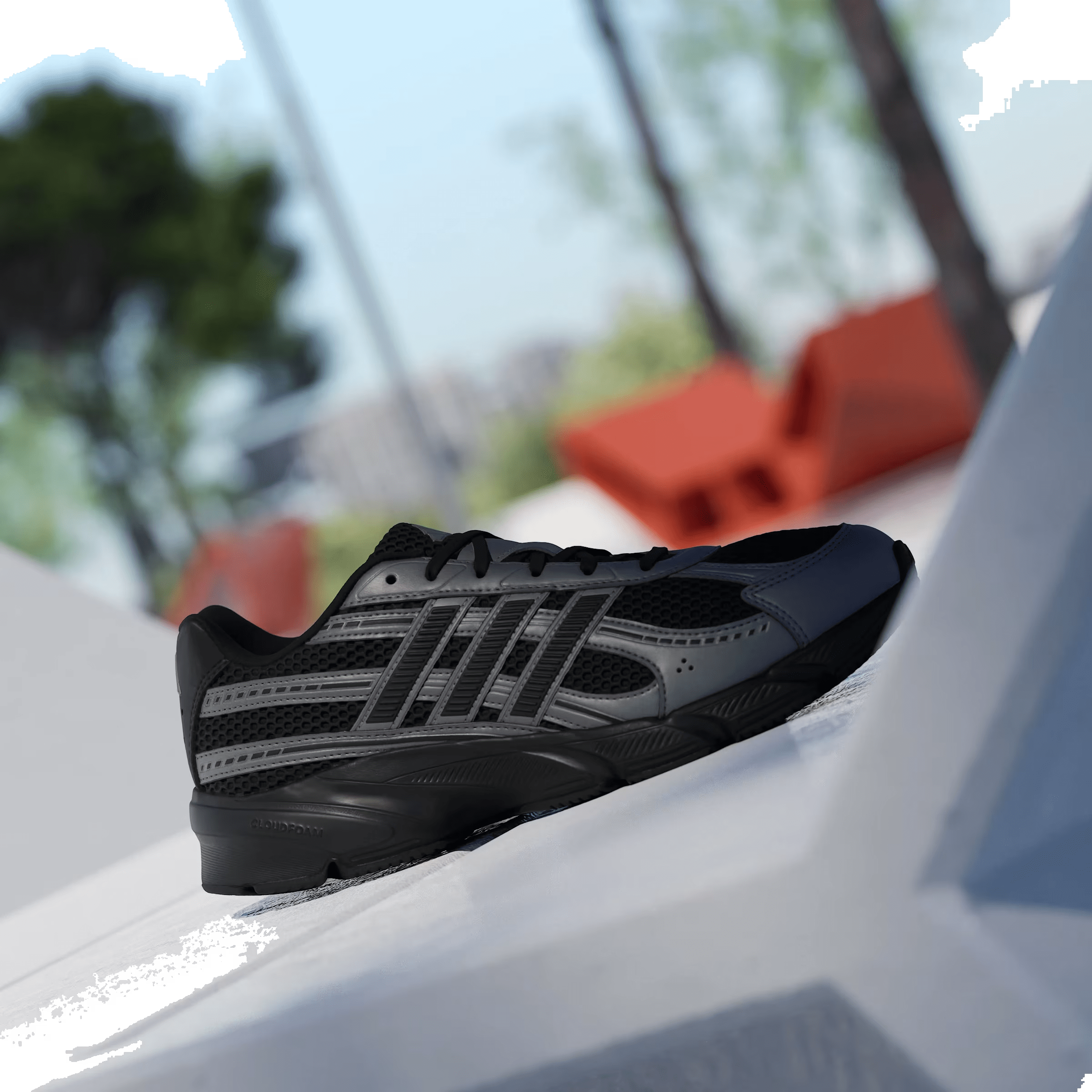 adidas TECHNOCHAOS 2000