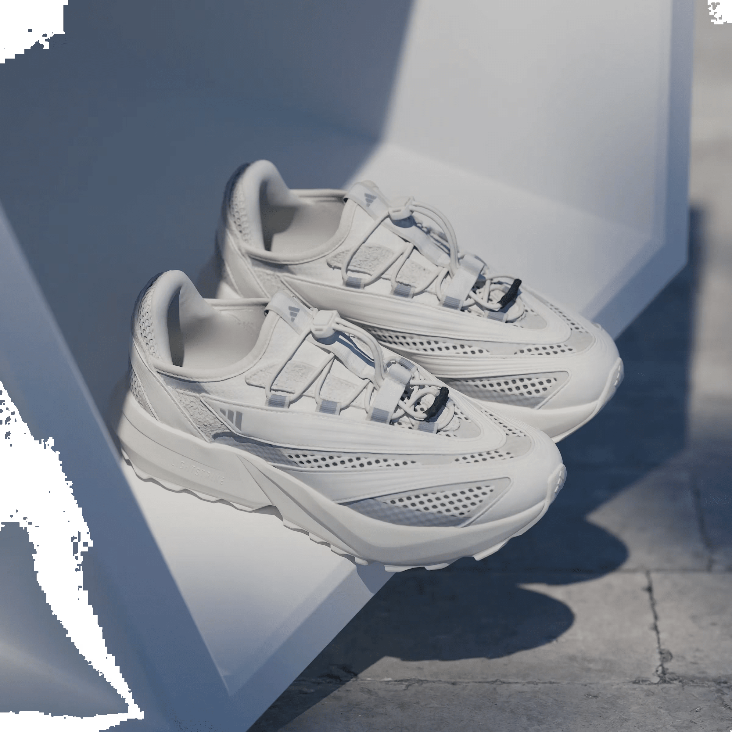 adidas Lightblaze Vista