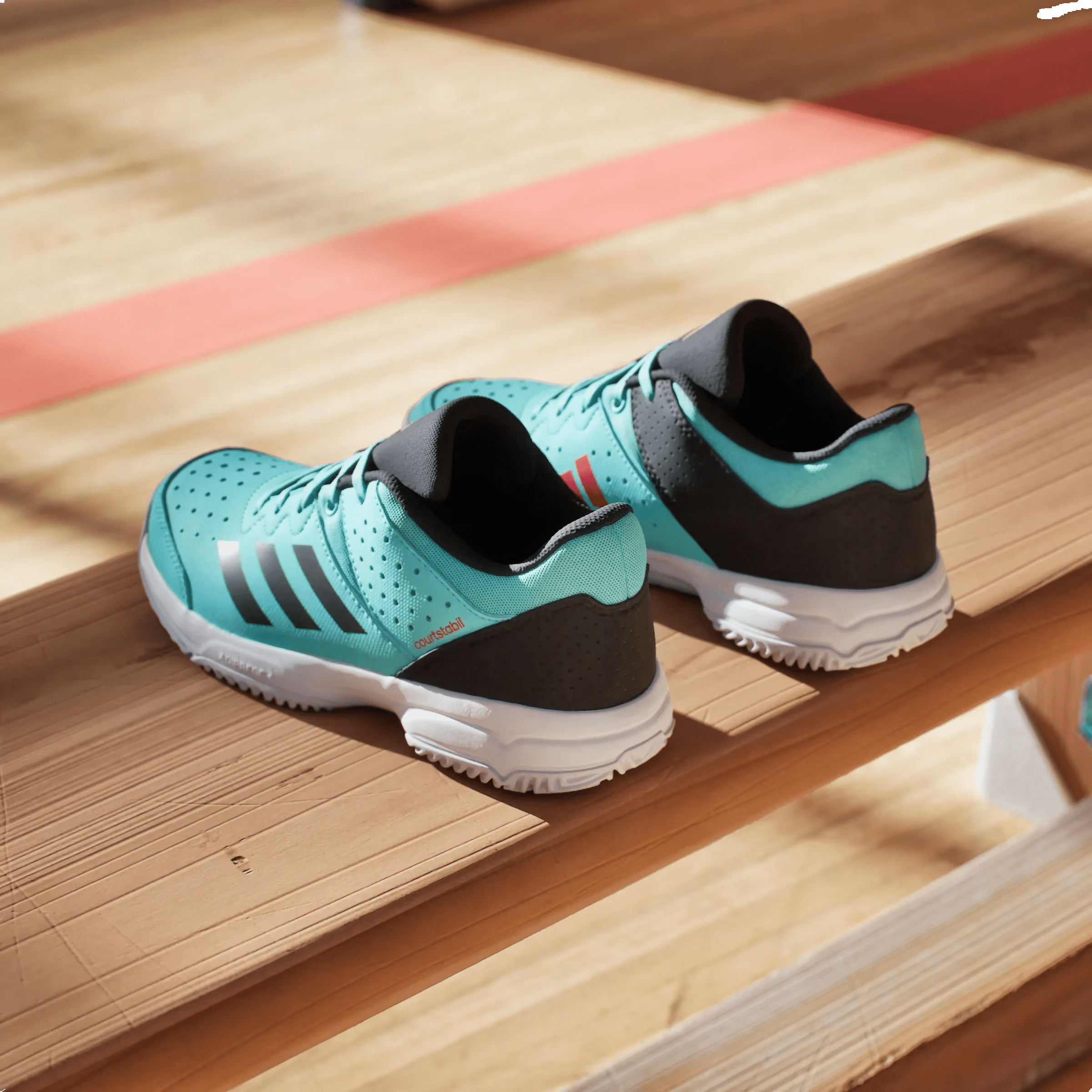 adidas Court Stabil