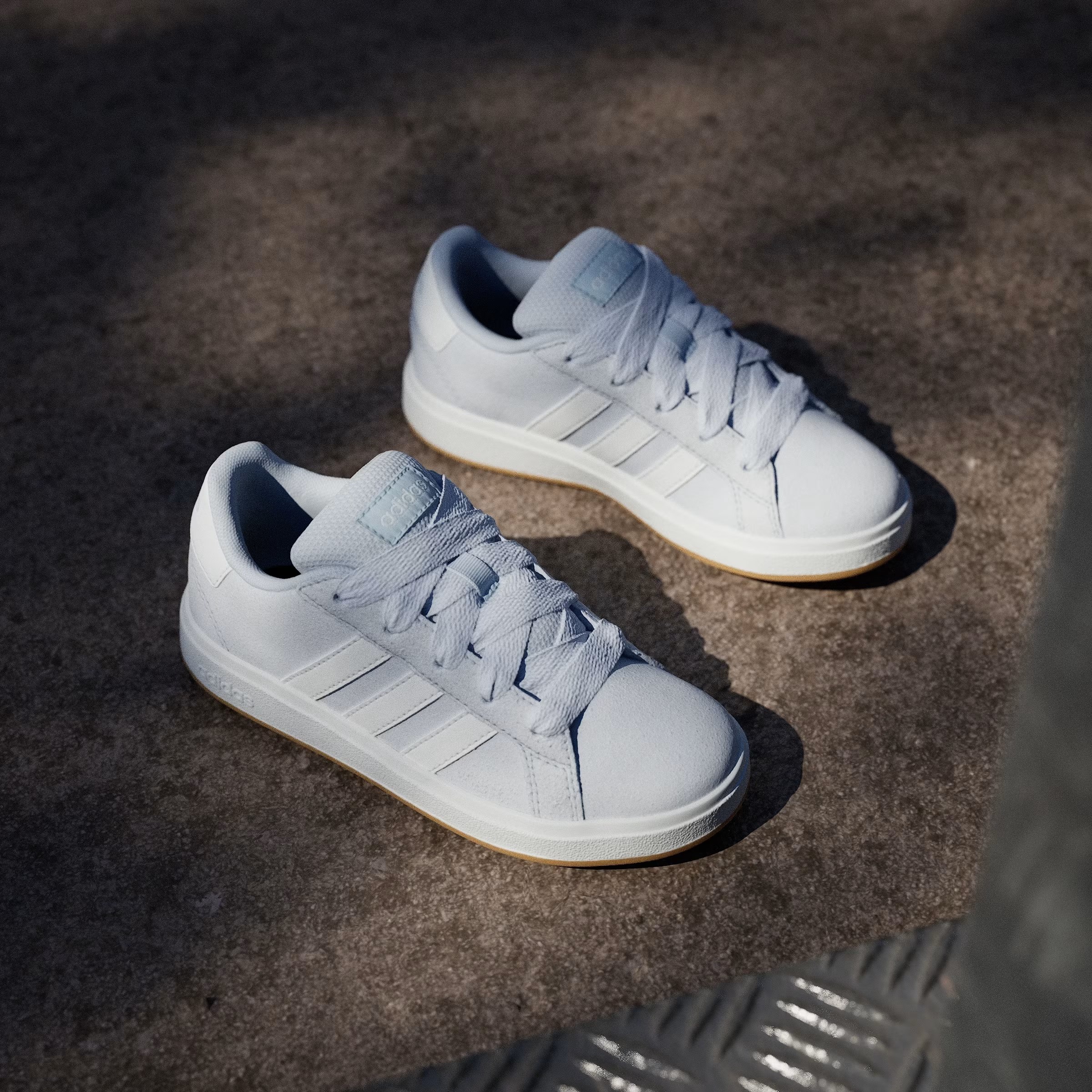 adidas Grand Court 00s