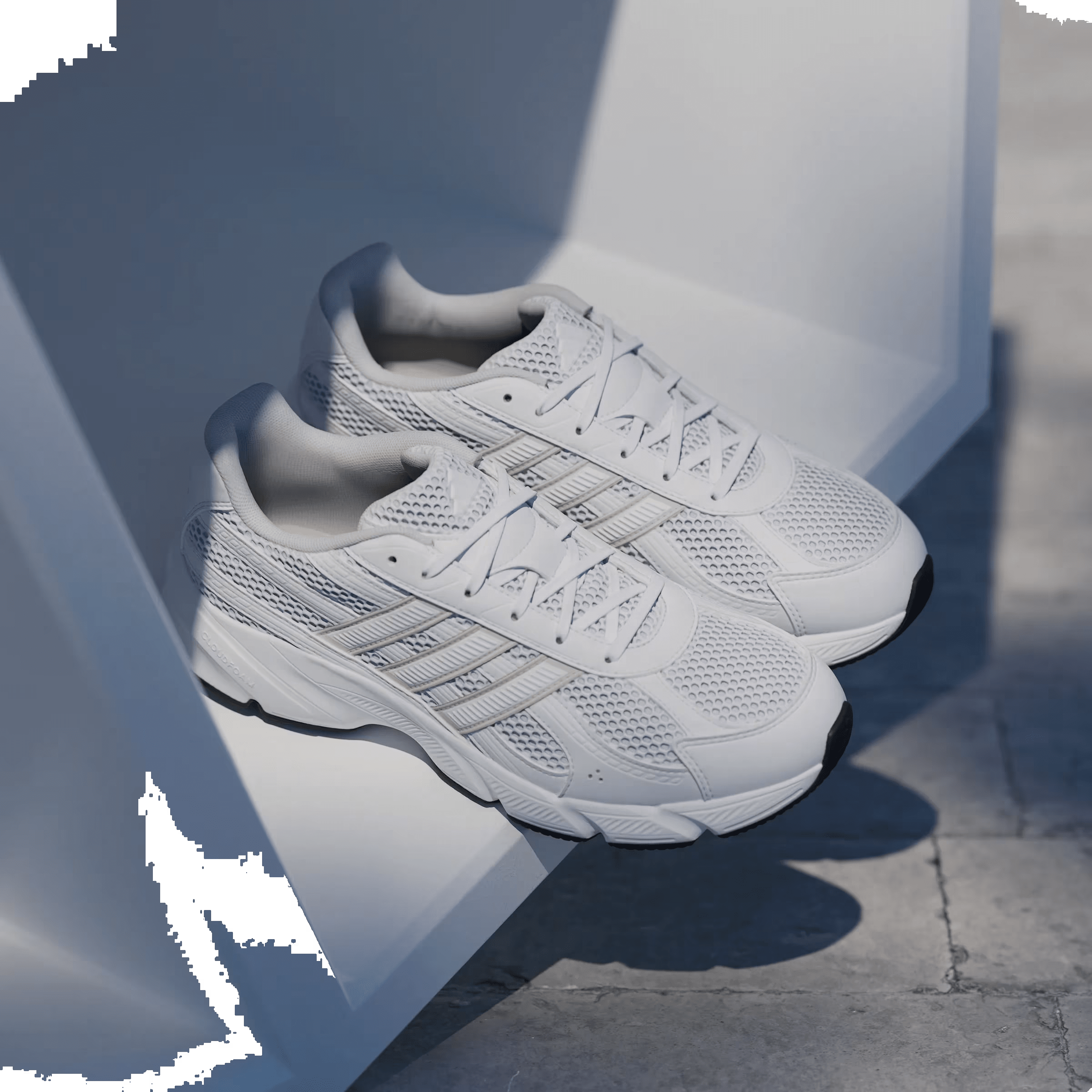 adidas TECHNOCHAOS 2000