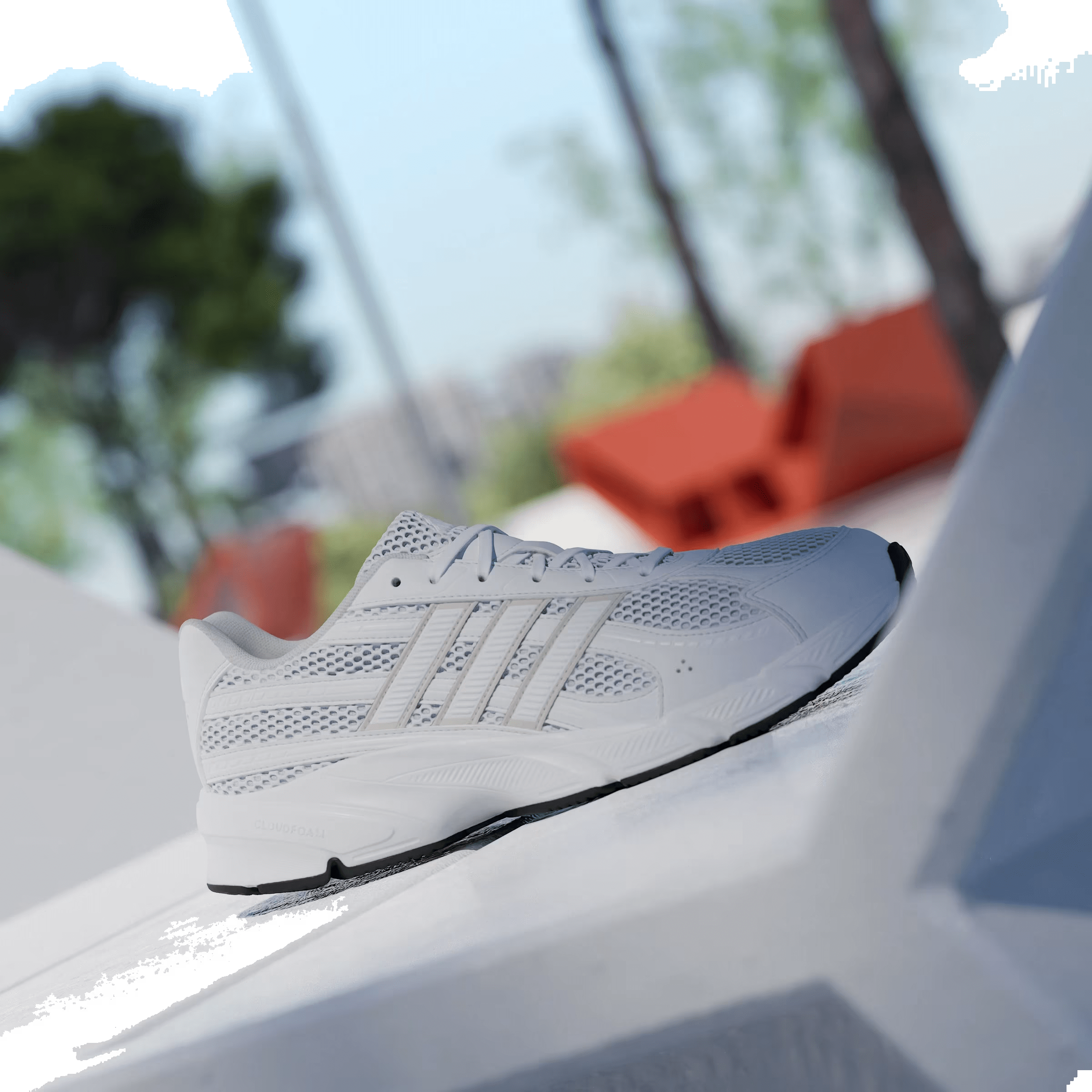 adidas TECHNOCHAOS 2000