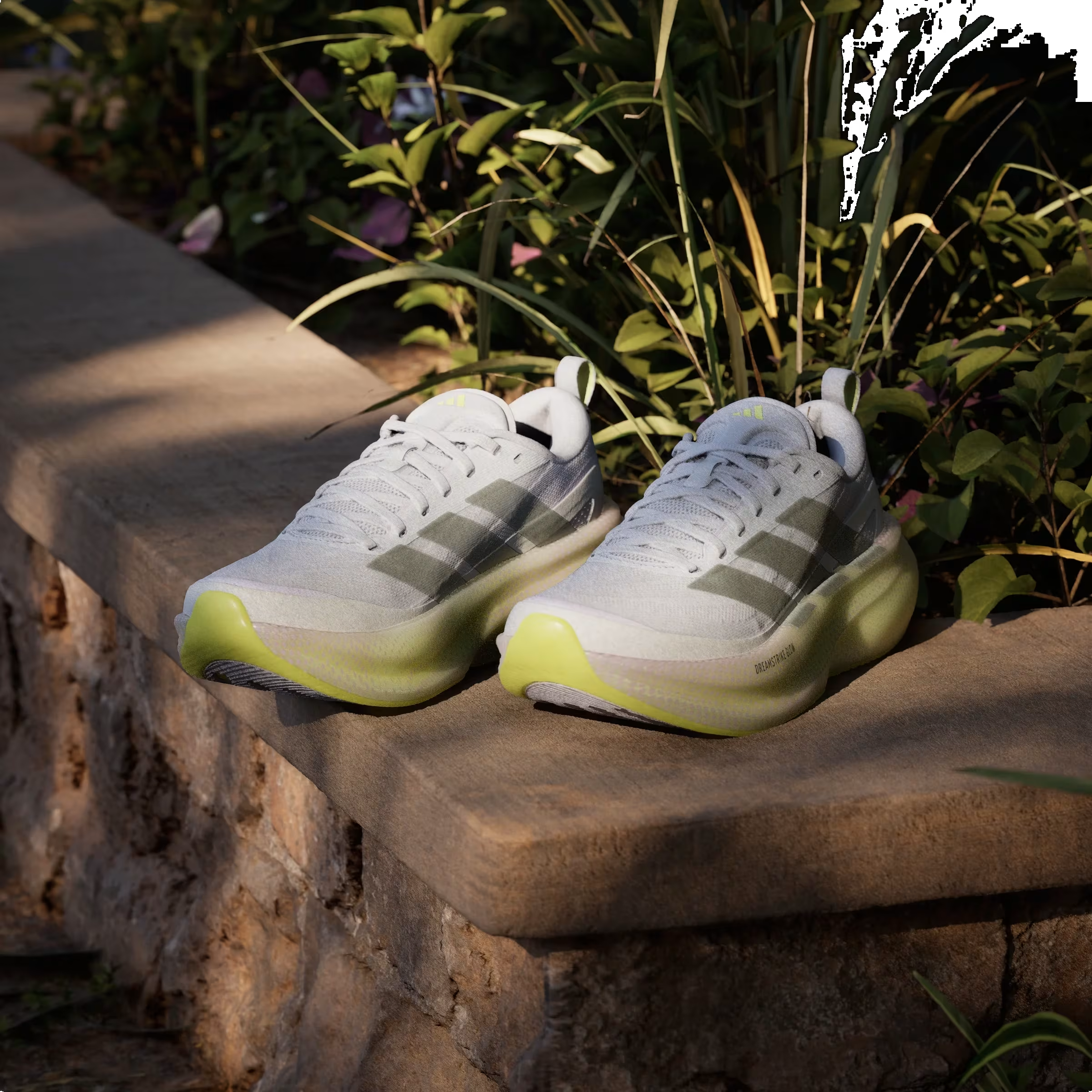 adidas SUPERNOVA GLIDE