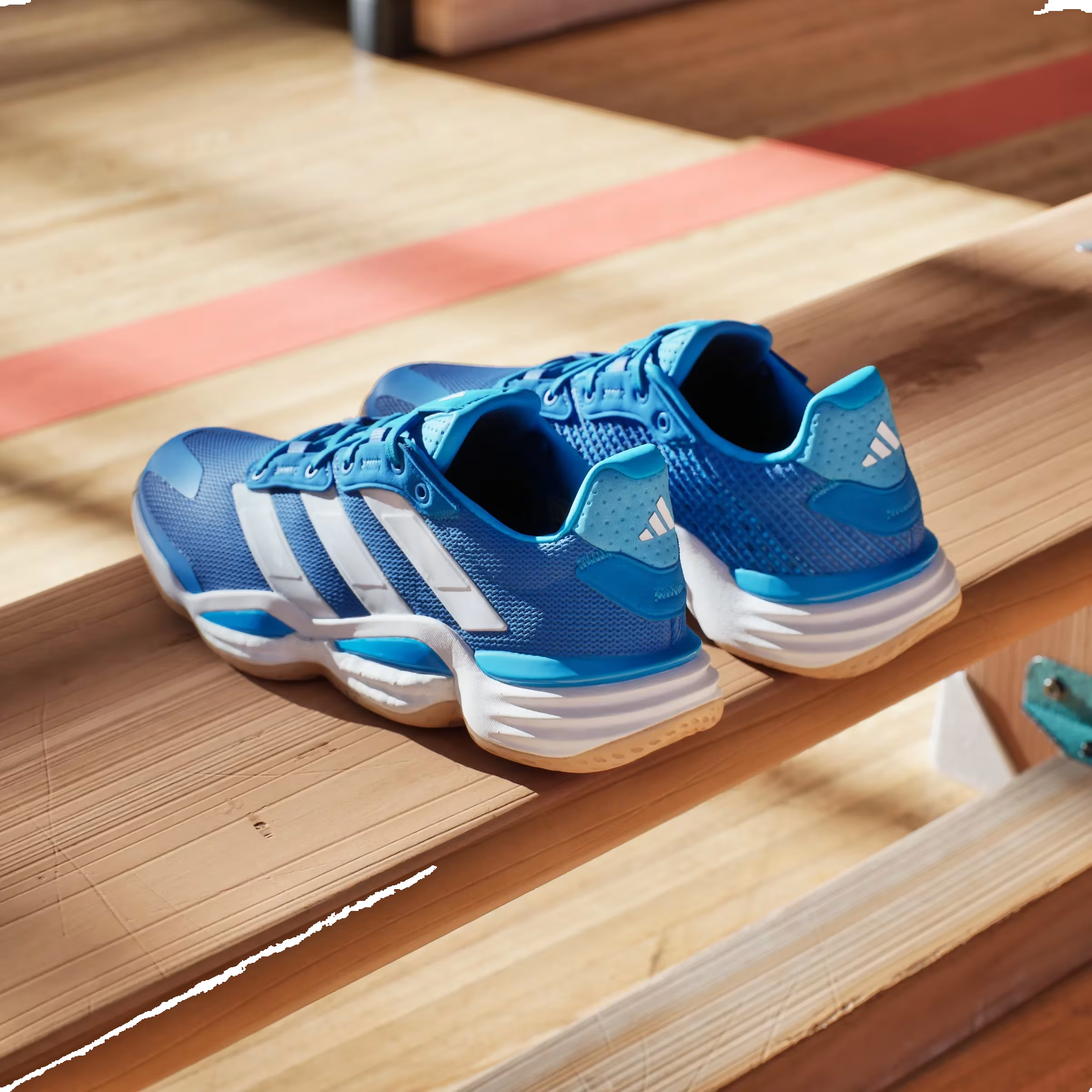 adidas Stabil 16