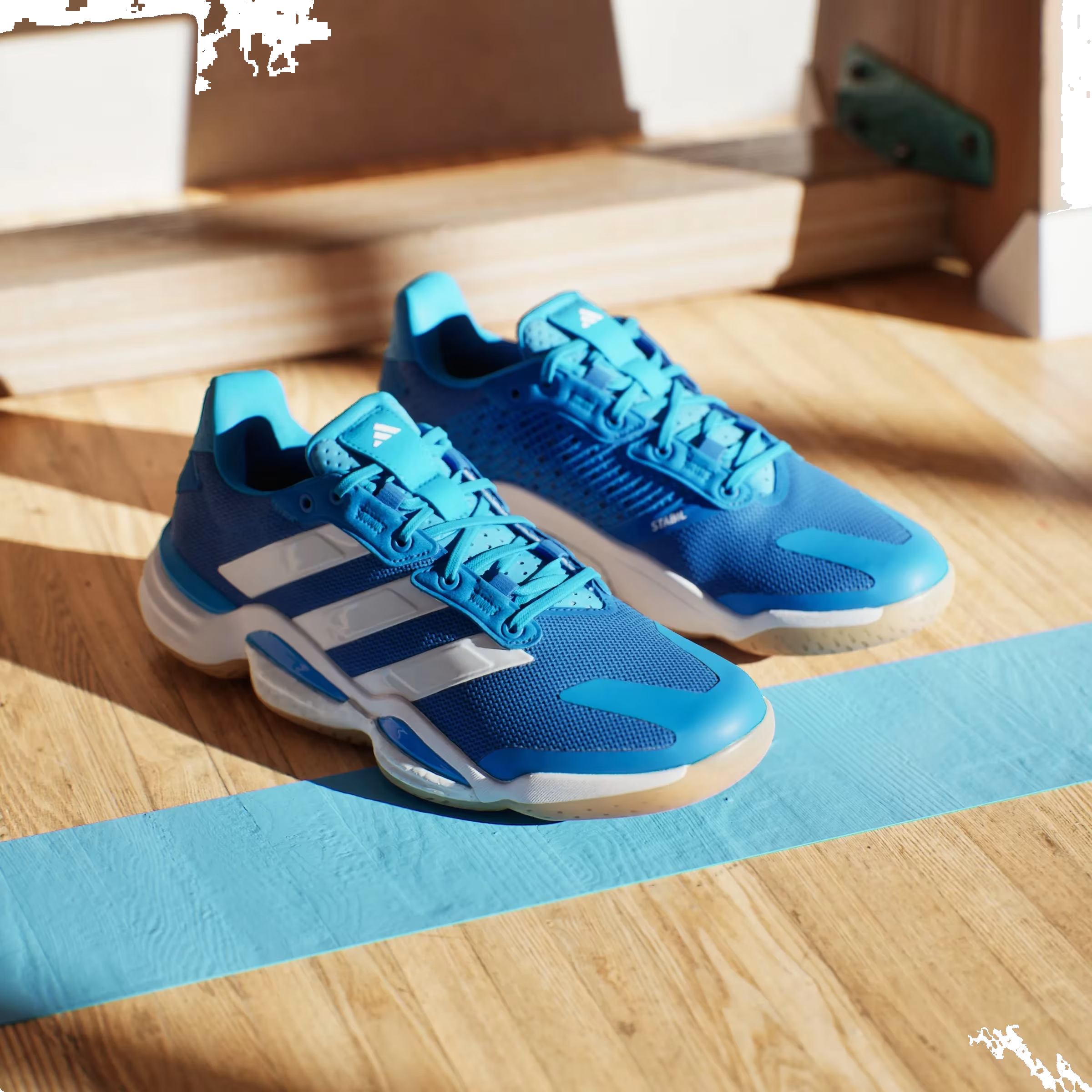 adidas Stabil 16