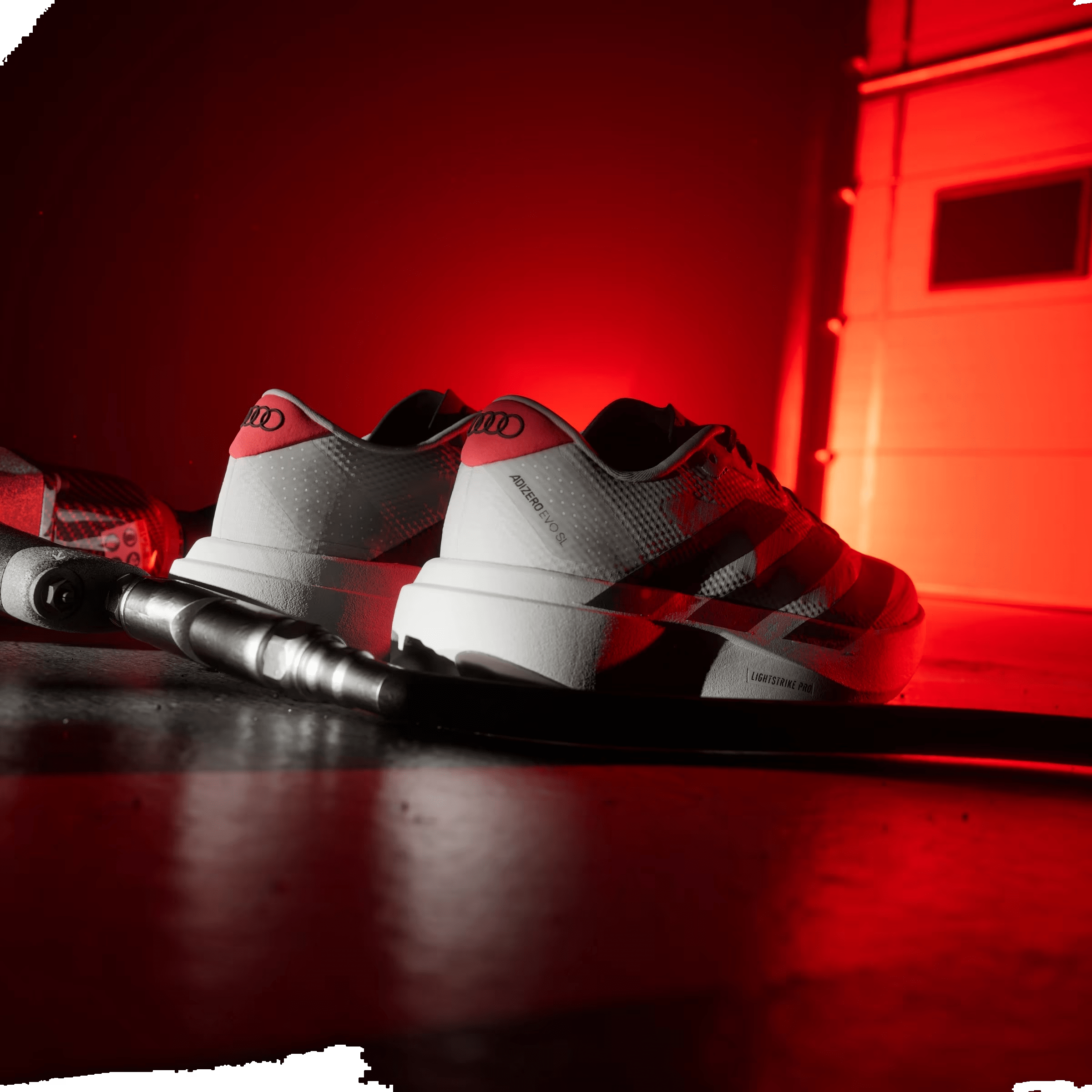 adidas ADIZERO EVO SL WOVEN AUDI REVOLUT F1 TEAM