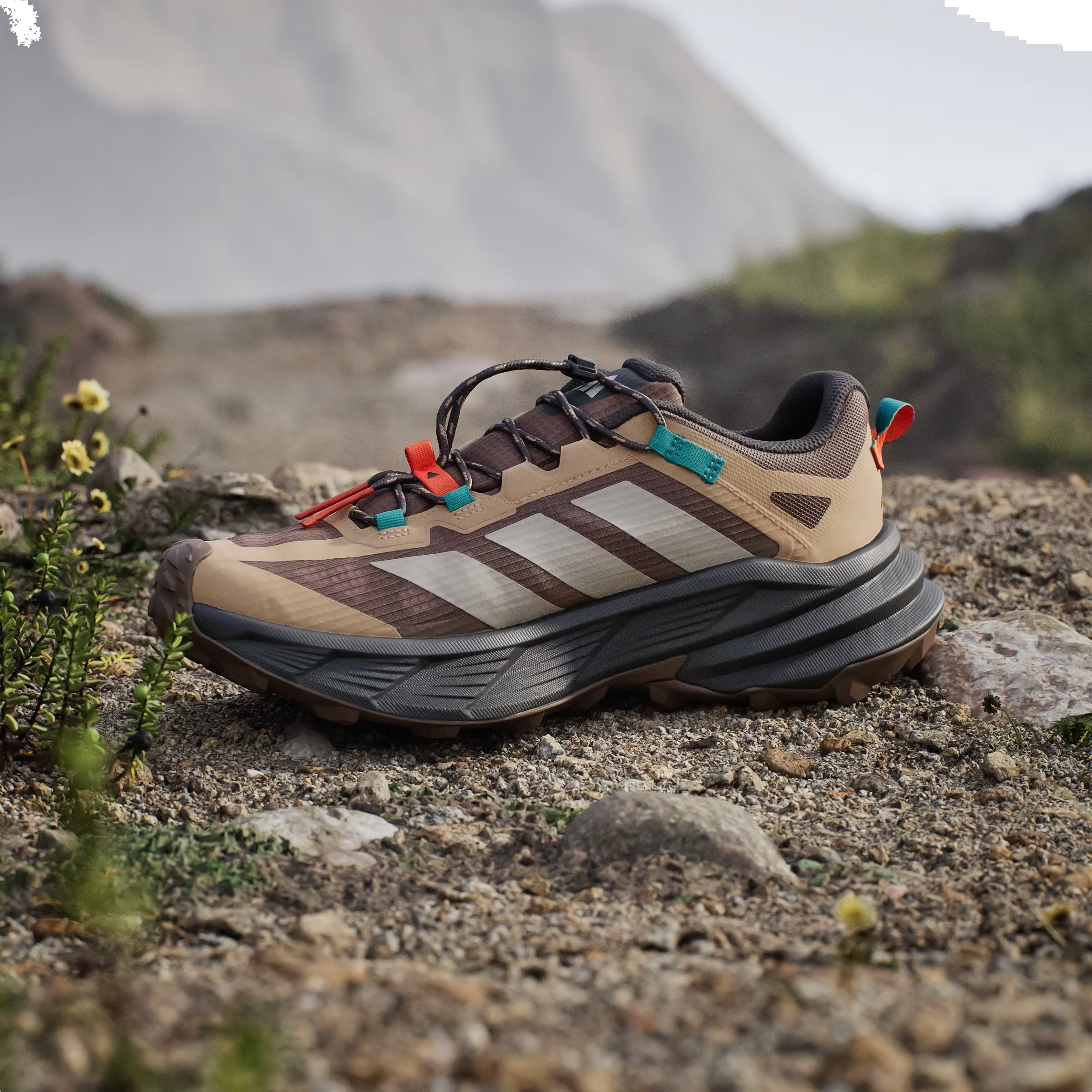 adidas Terrex Freehiker SL Gore-Tex Earth Strata Beige Pure Teal