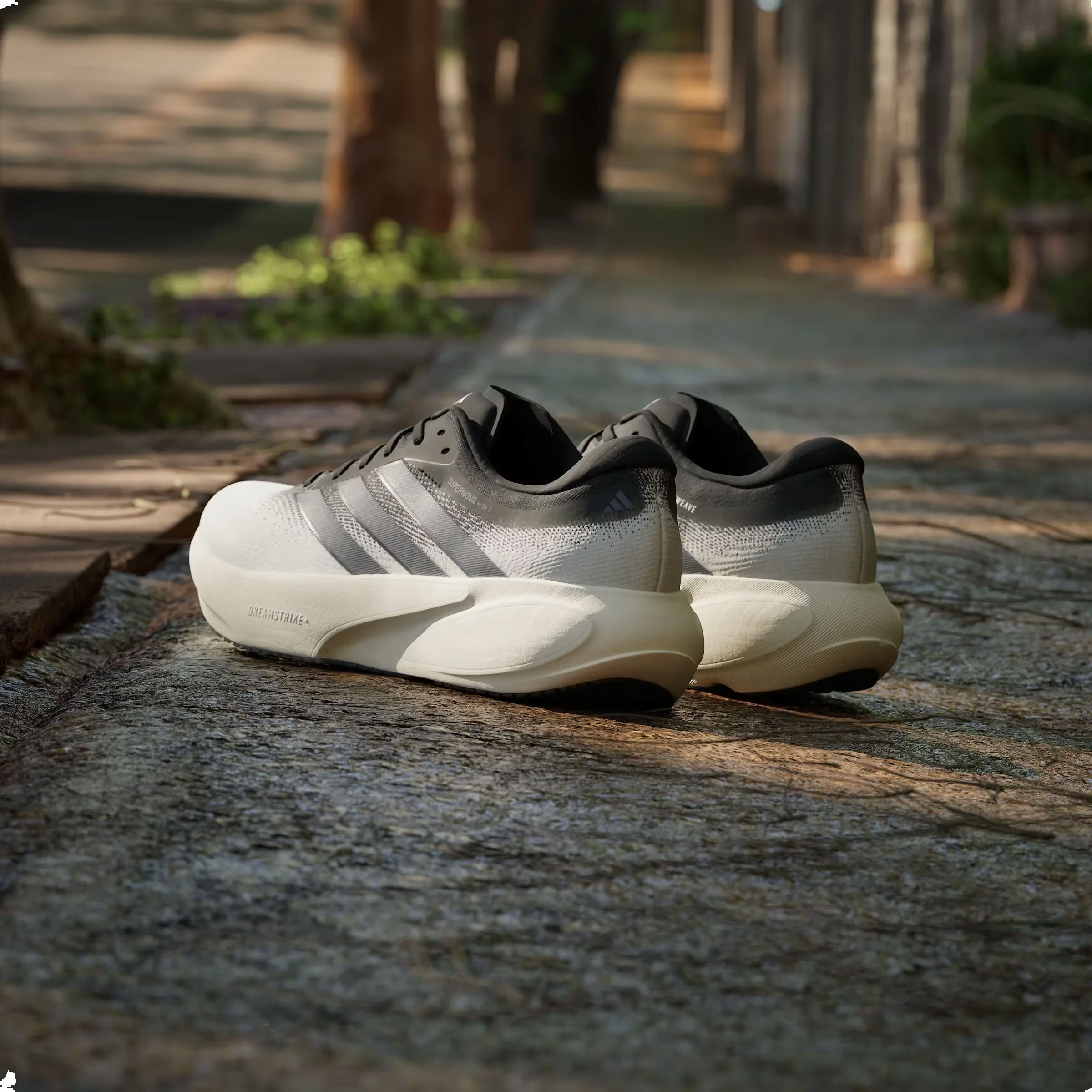 adidas SUPERNOVA RISE 3