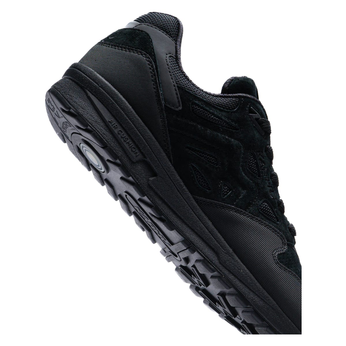 Karhu Legacy 96 "Jet Black"