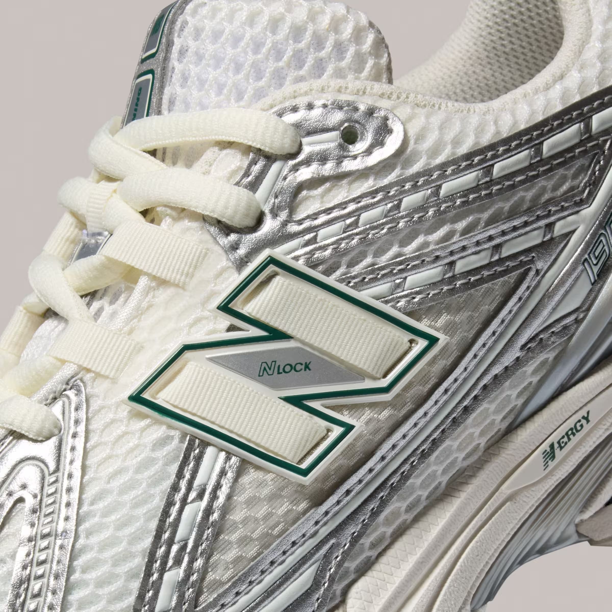 New Balance 1906R "Silver Metallic"