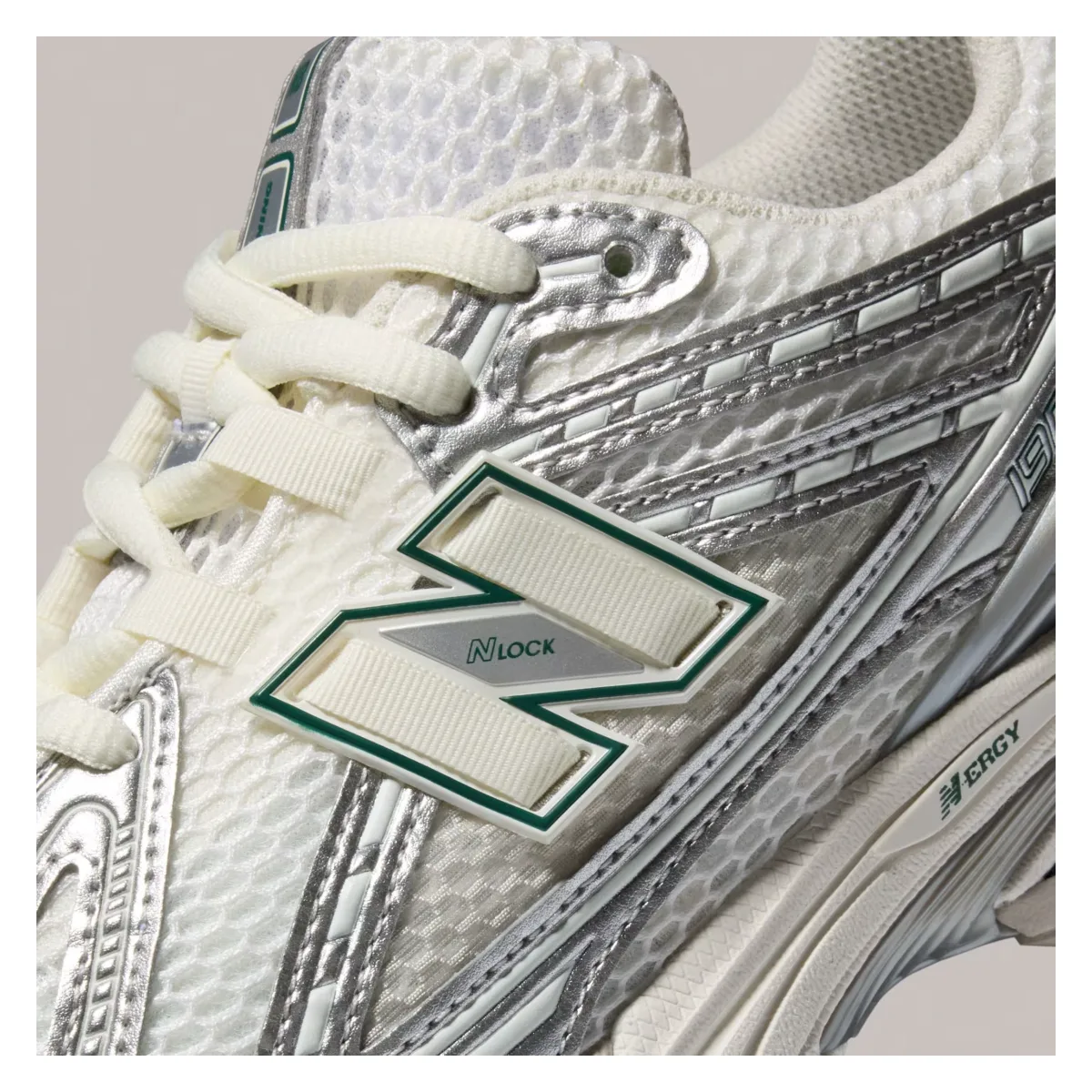 New Balance 1906R "Silver Metallic"