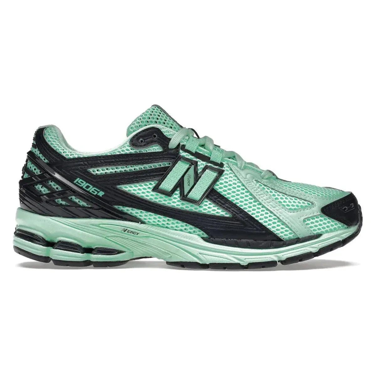 New Balance 1906R size? Exclusive Green Black