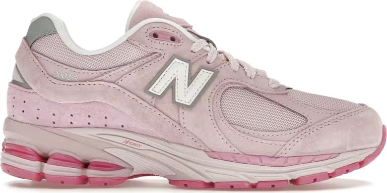 New Balance 2002R Rose