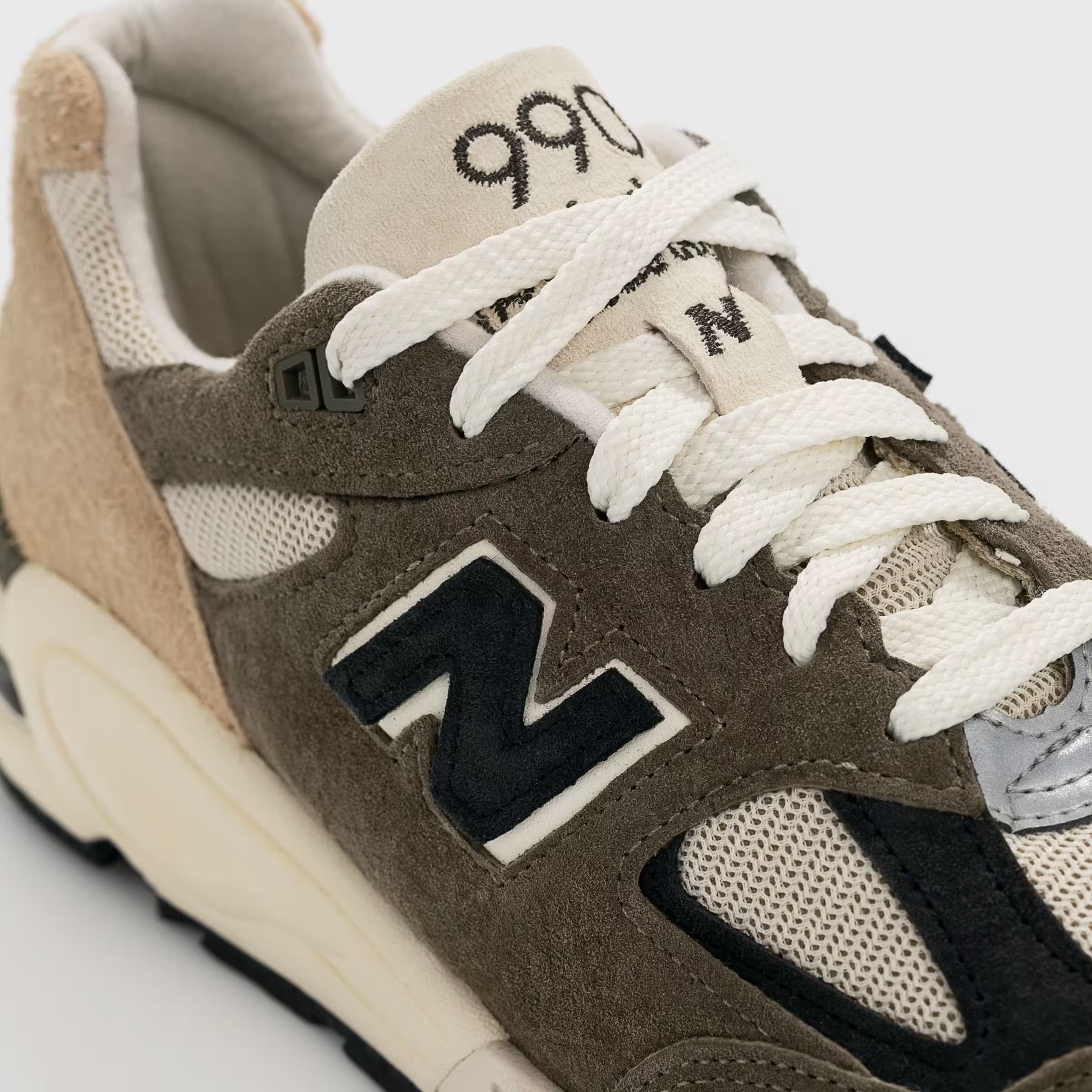 New Balance 990v2 MiUSA Grey Tan