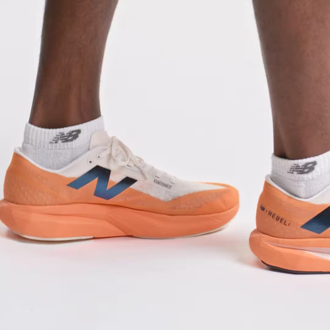 New Balance FuelCell Rebel v4 Hot Mango Black