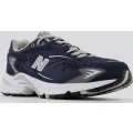 New Balance 725 Navy White