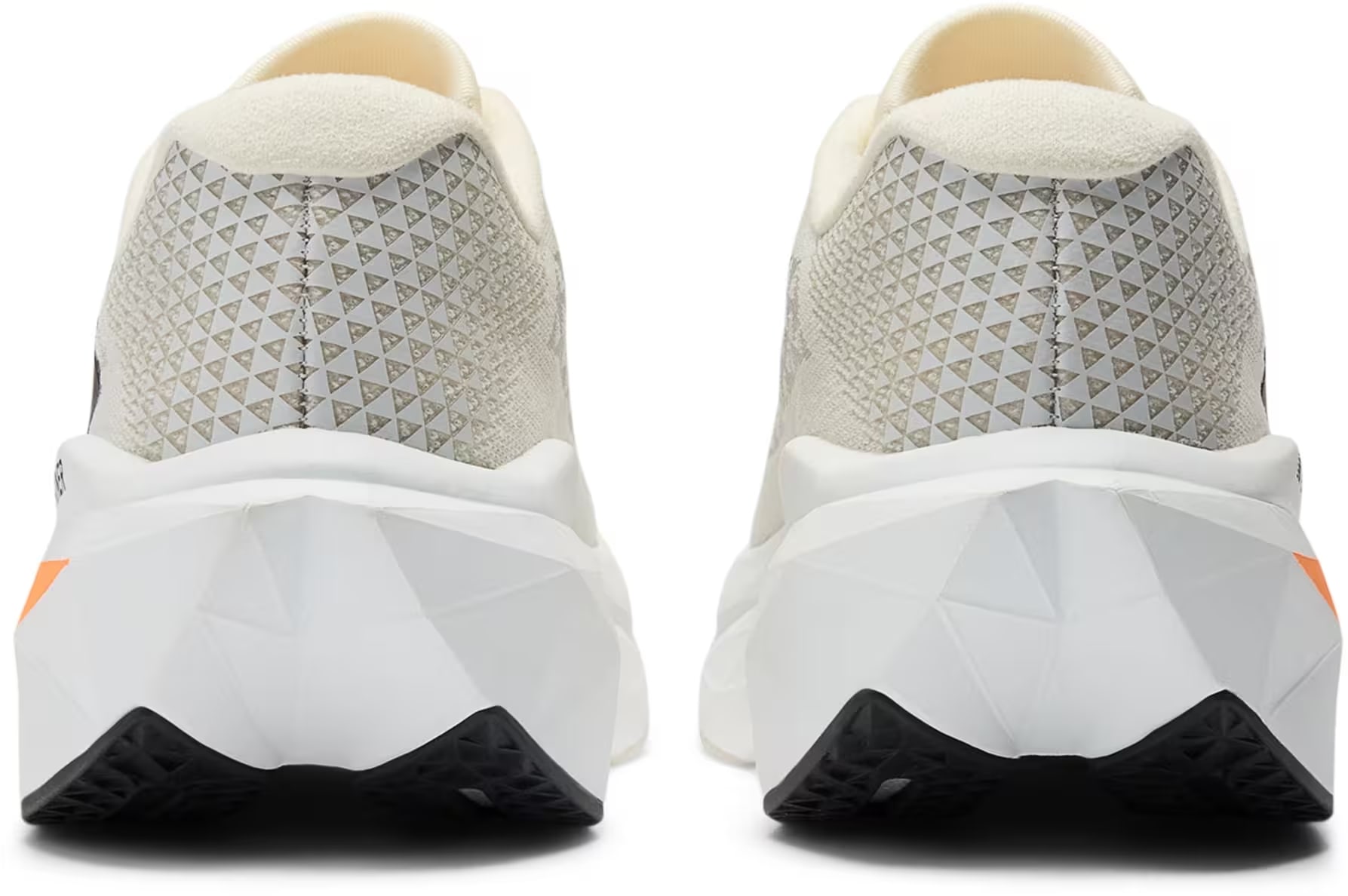 New Balance FuelCell SuperComp Trainer v3 Angora Hot Mango