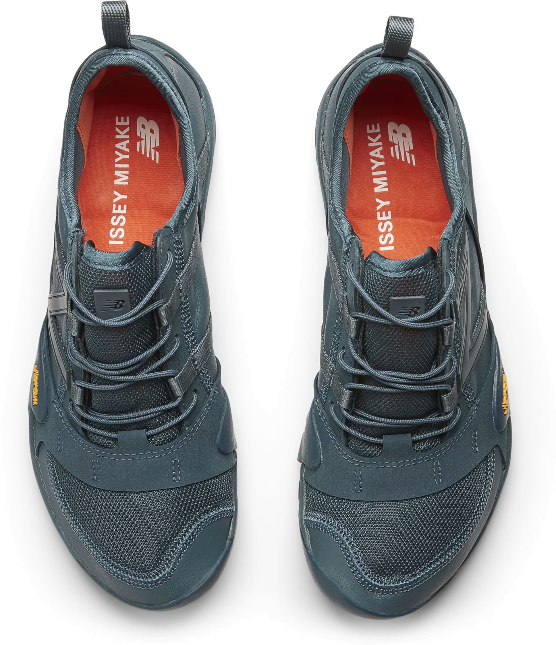 ISSEY MIYAKE x New Balance MT10O "Tornado Black"