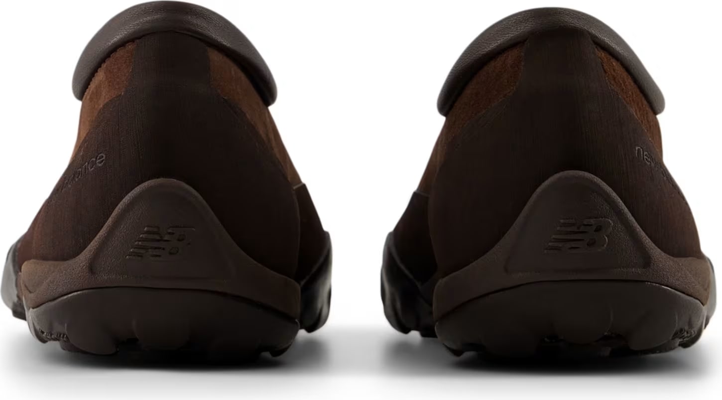 New Balance MT10T "Pumpernickel"