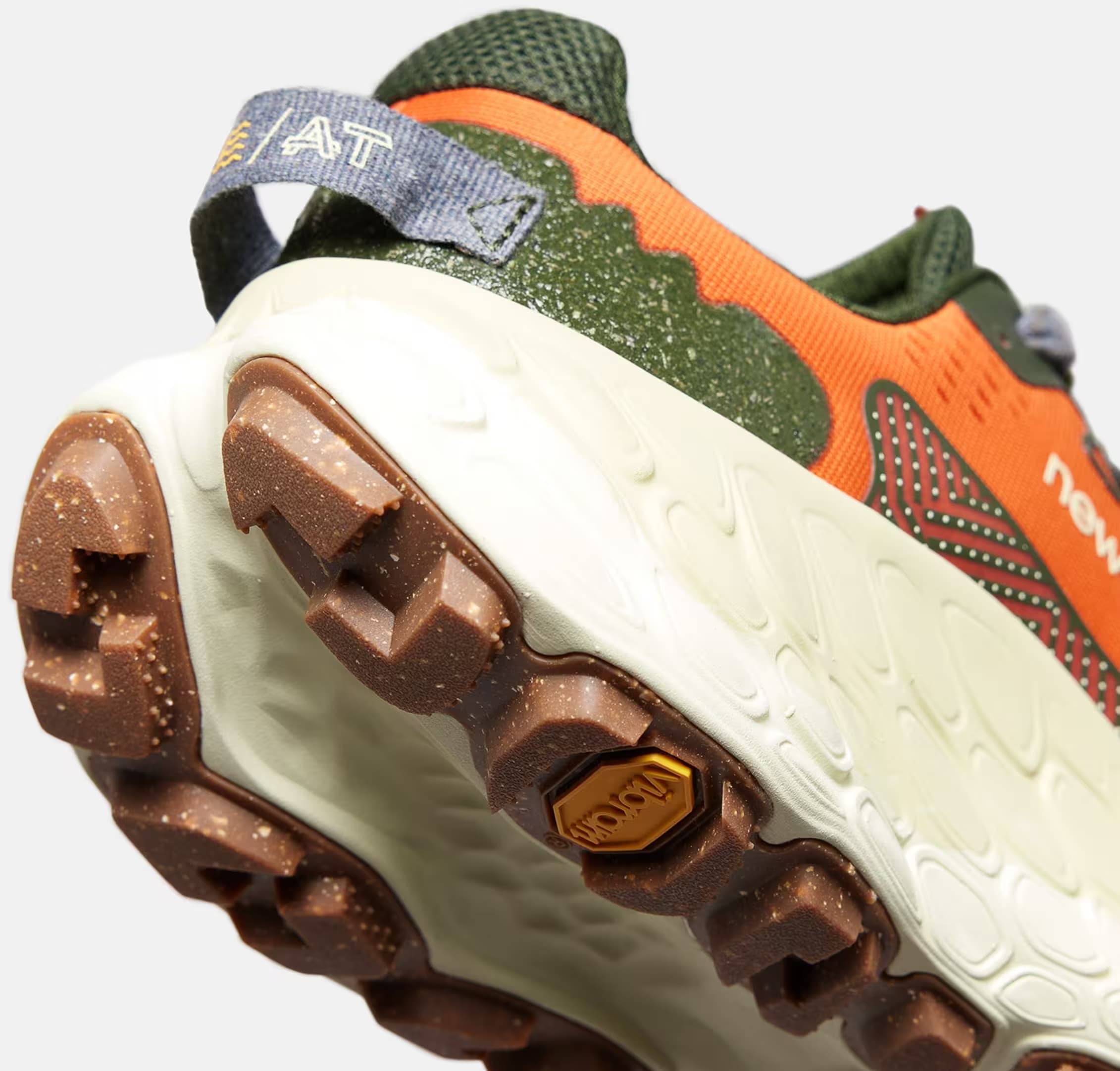 New Balance Fresh Foam x More Trail v3 "Cayenne"