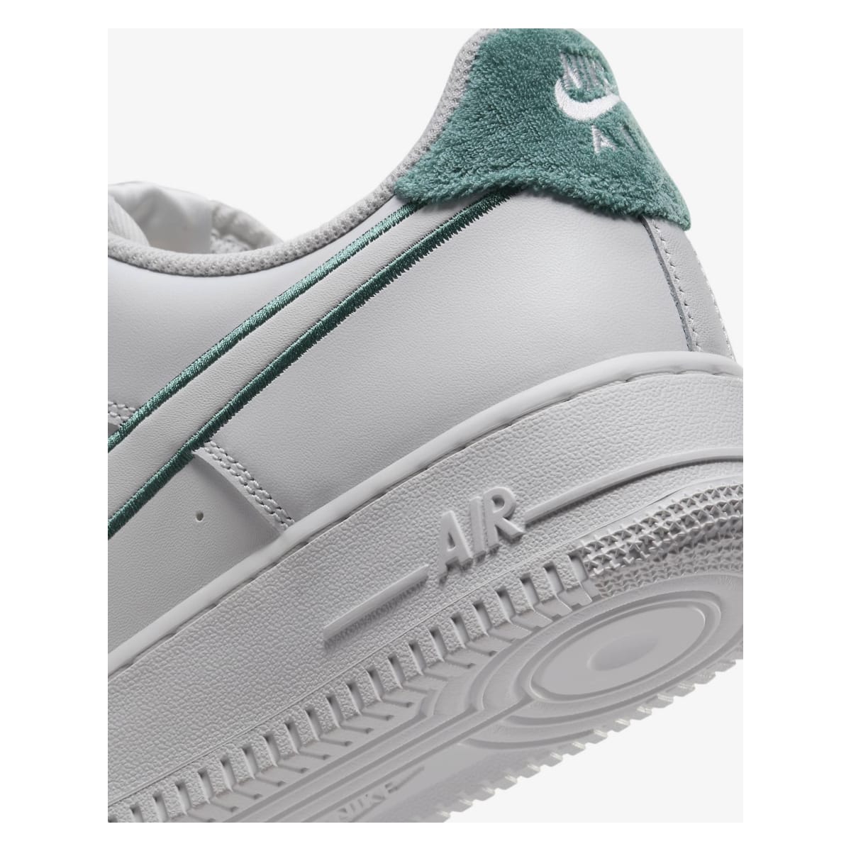 Nike Air Force 1 '07 LV8 "Bicoastal"