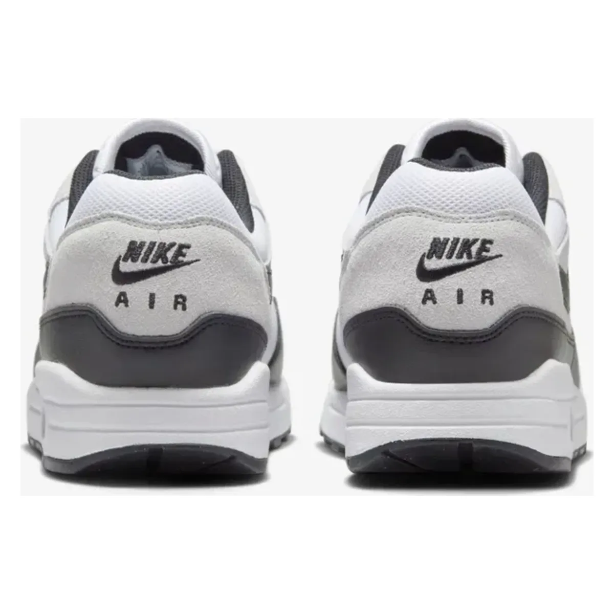 Nike Air Max Essential