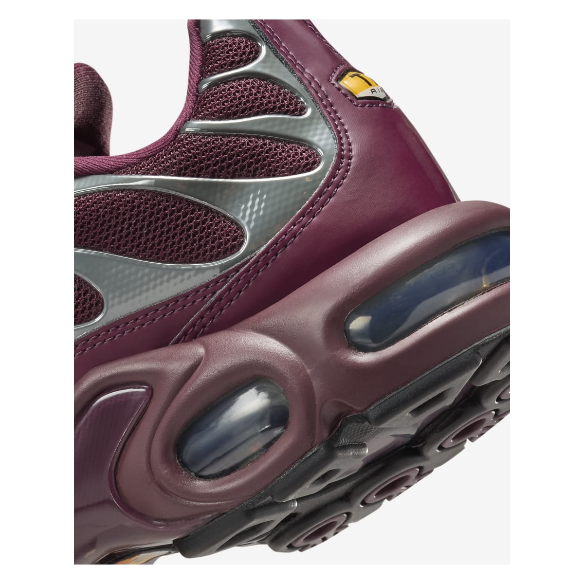 Nike Air Max Plus SE Wmns "Night Maroon"
