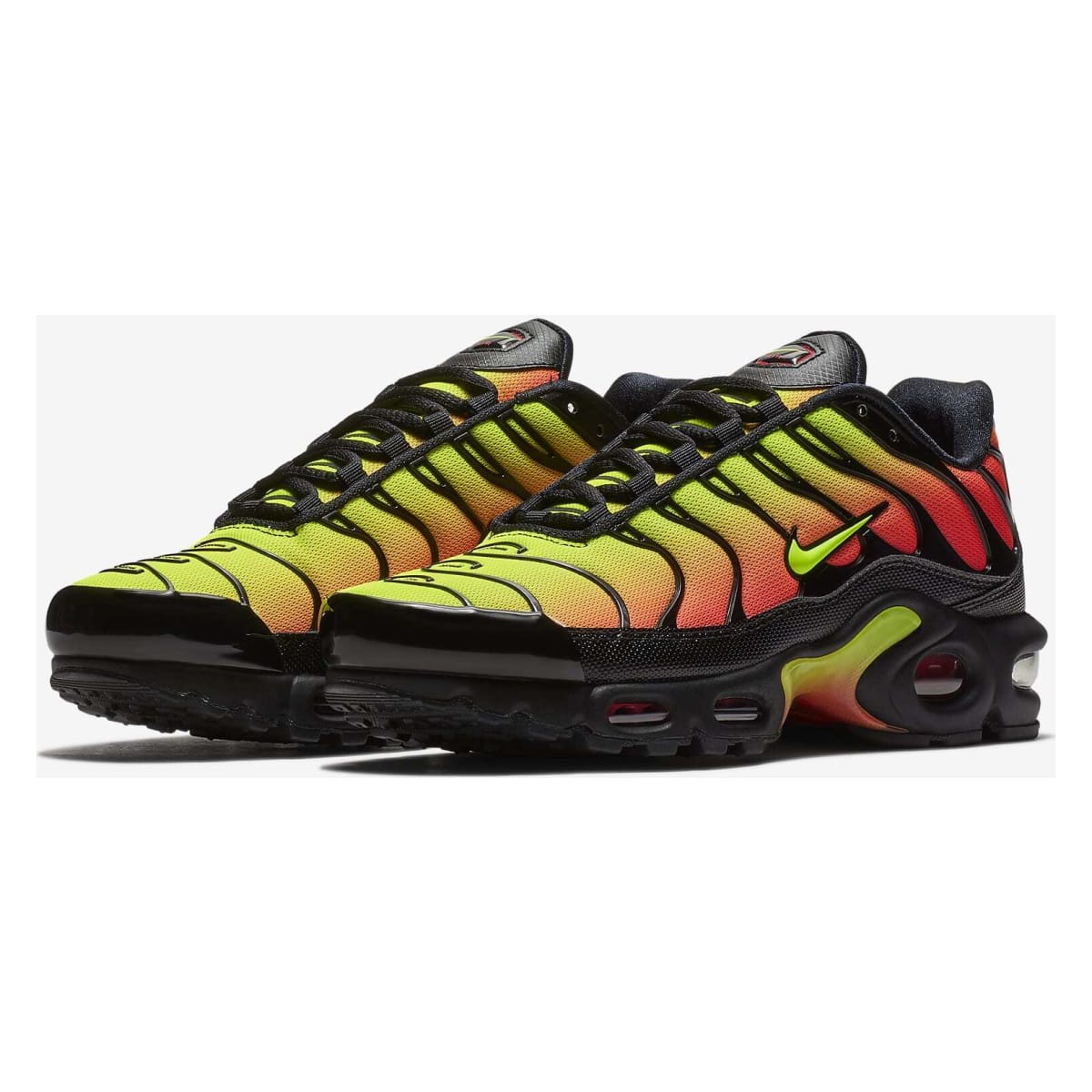 Nike Air Max Plus TN SE Wmns "Solar Red/Volt"