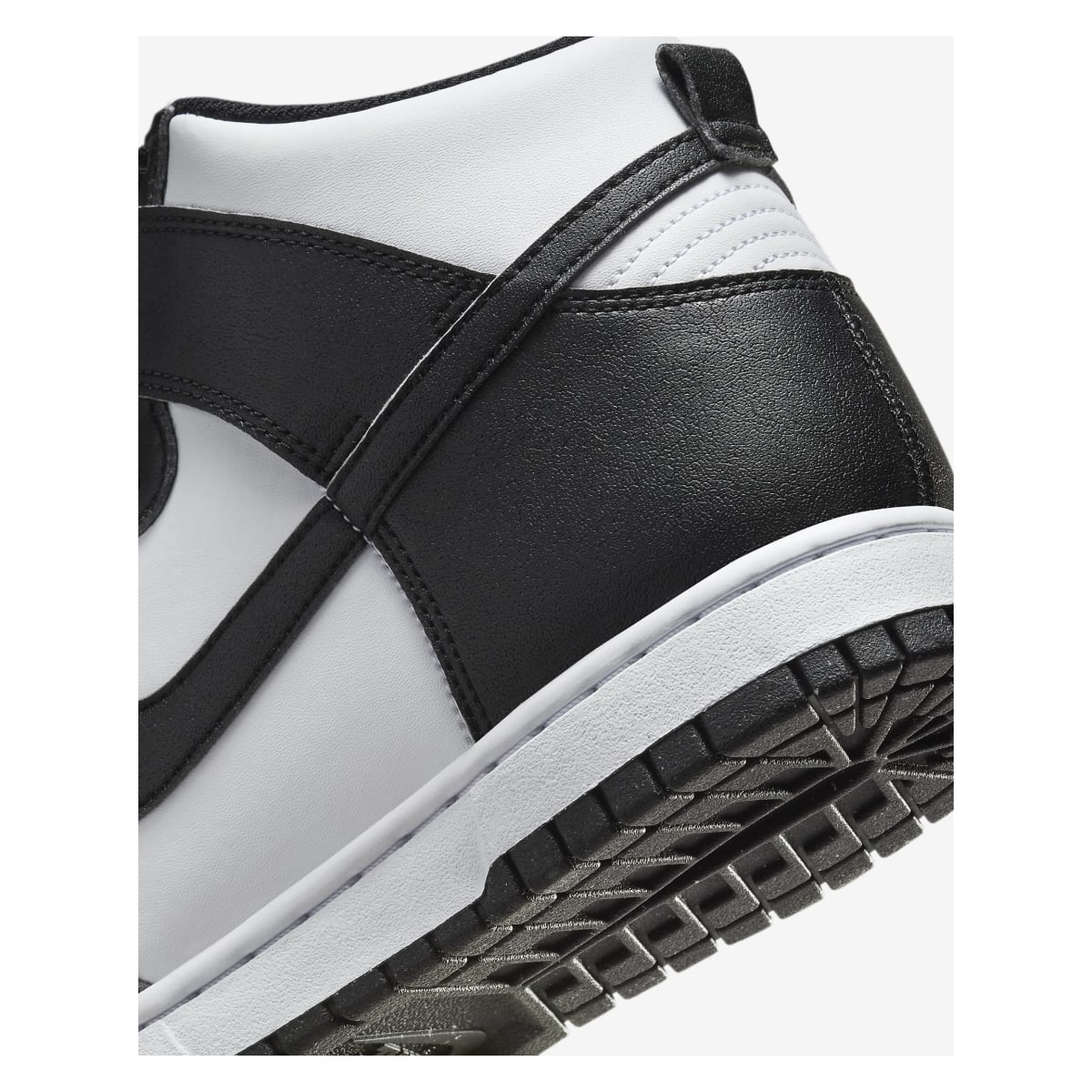 Nike Dunk High Next Nature Wmns "Panda"
