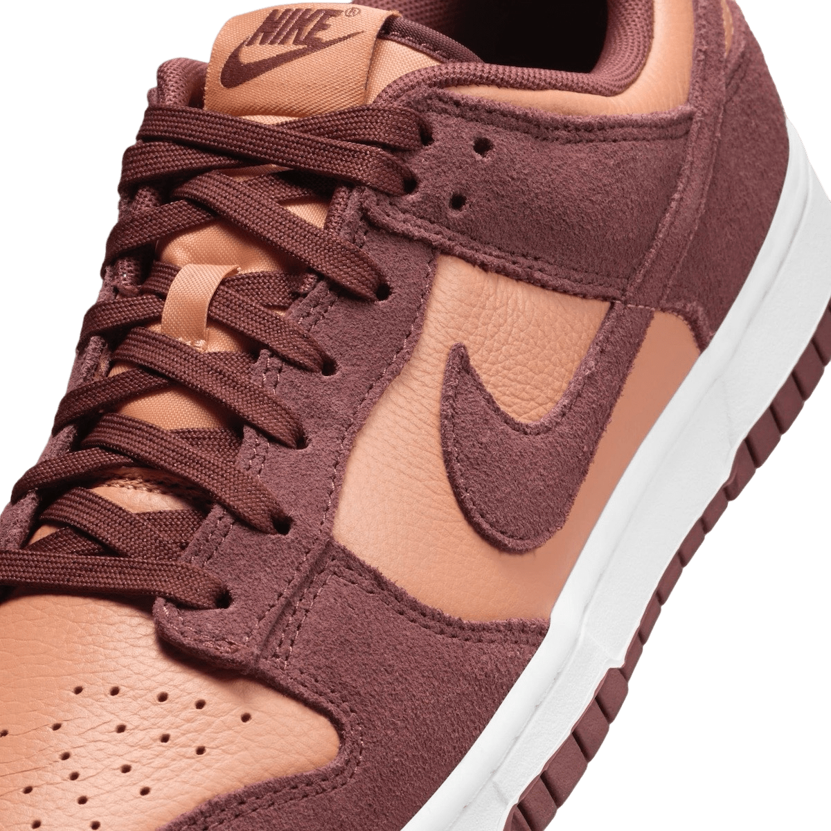 Nike Dunk Low "Amber Brown"