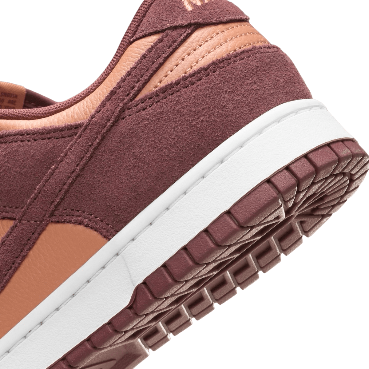 Nike Dunk Low "Amber Brown"