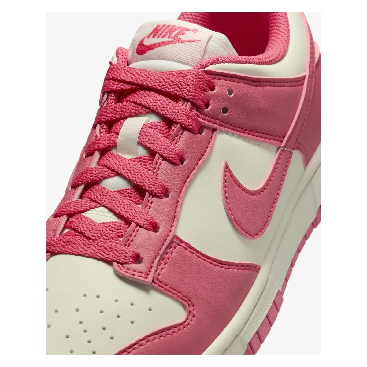 Nike Dunk Low "Aster Pink"