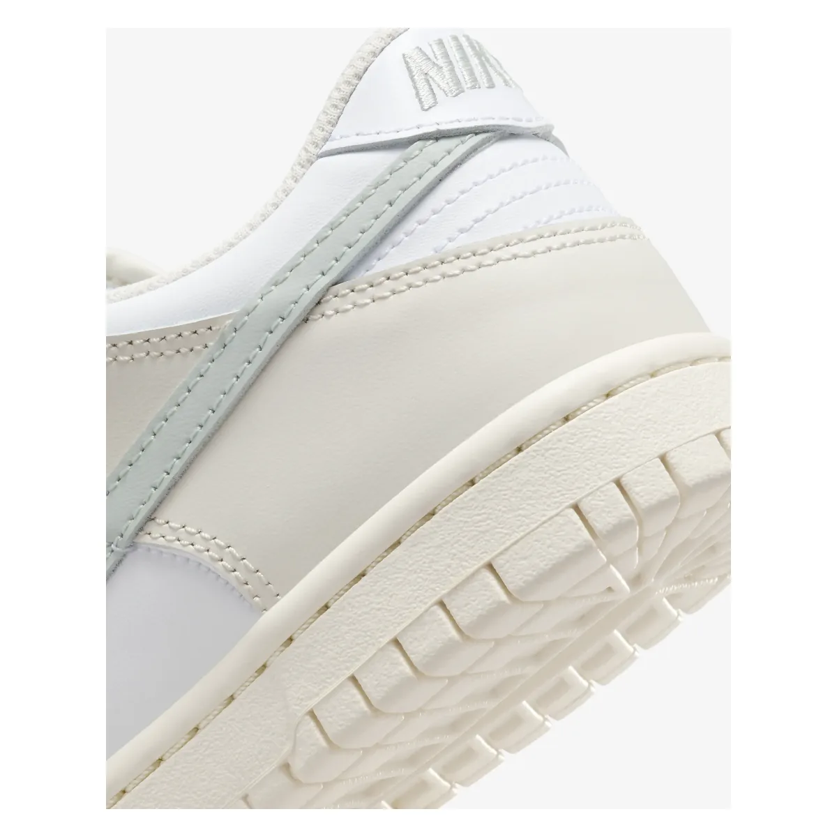 Nike Dunk Low GS "Light Silver"