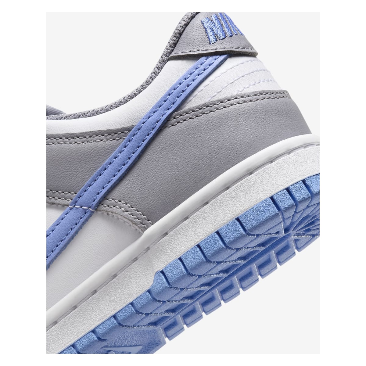 Nike Dunk Low GS "Royal Pulse"