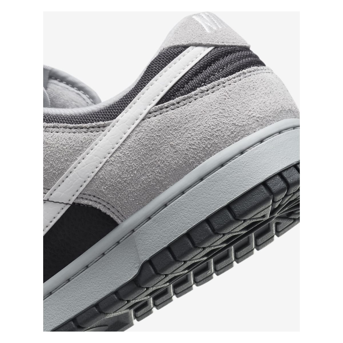 Nike Dunk Low "Light Smoke Grey"