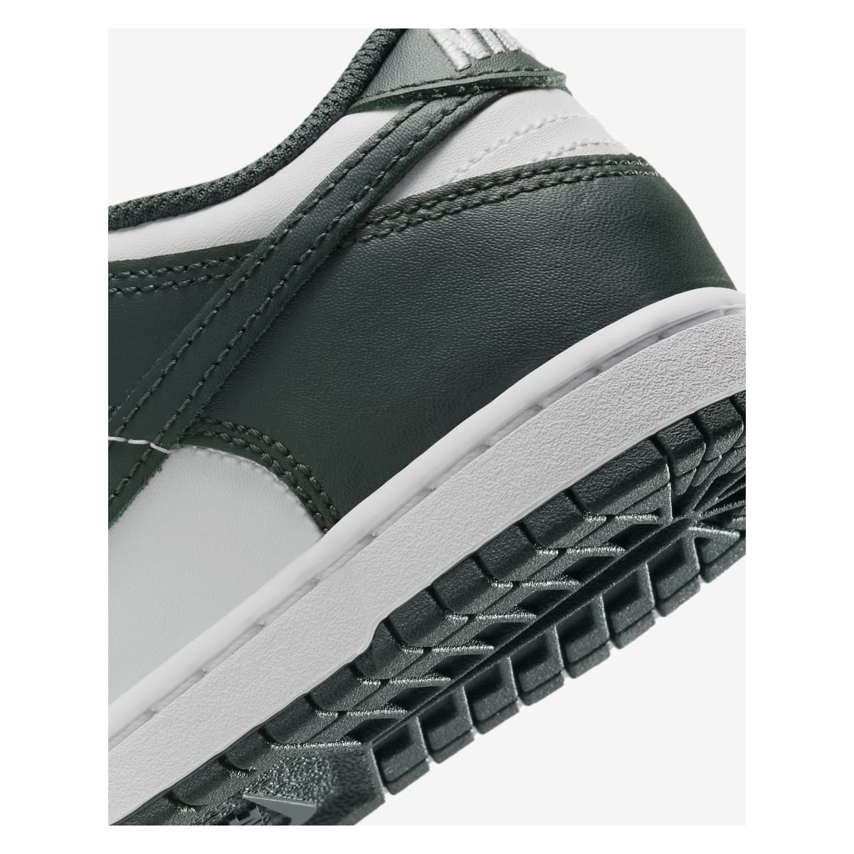Nike Dunk Low PS "Vintage Green"