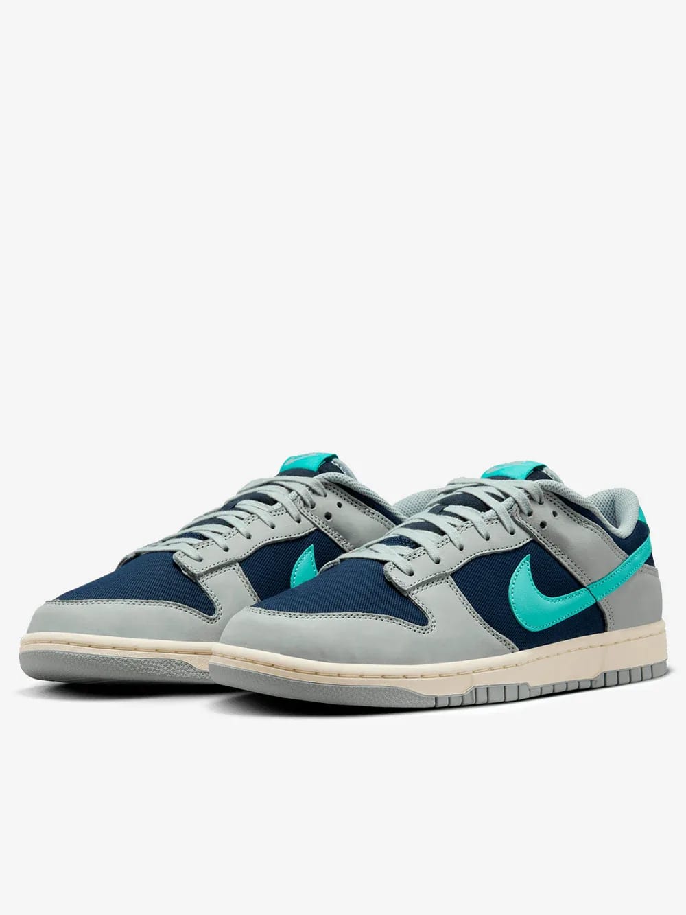Nike Dunk Low Retro Premium "Green Frost"
