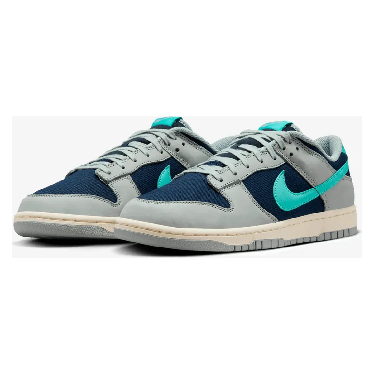 Nike Dunk Low Retro Premium "Green Frost"
