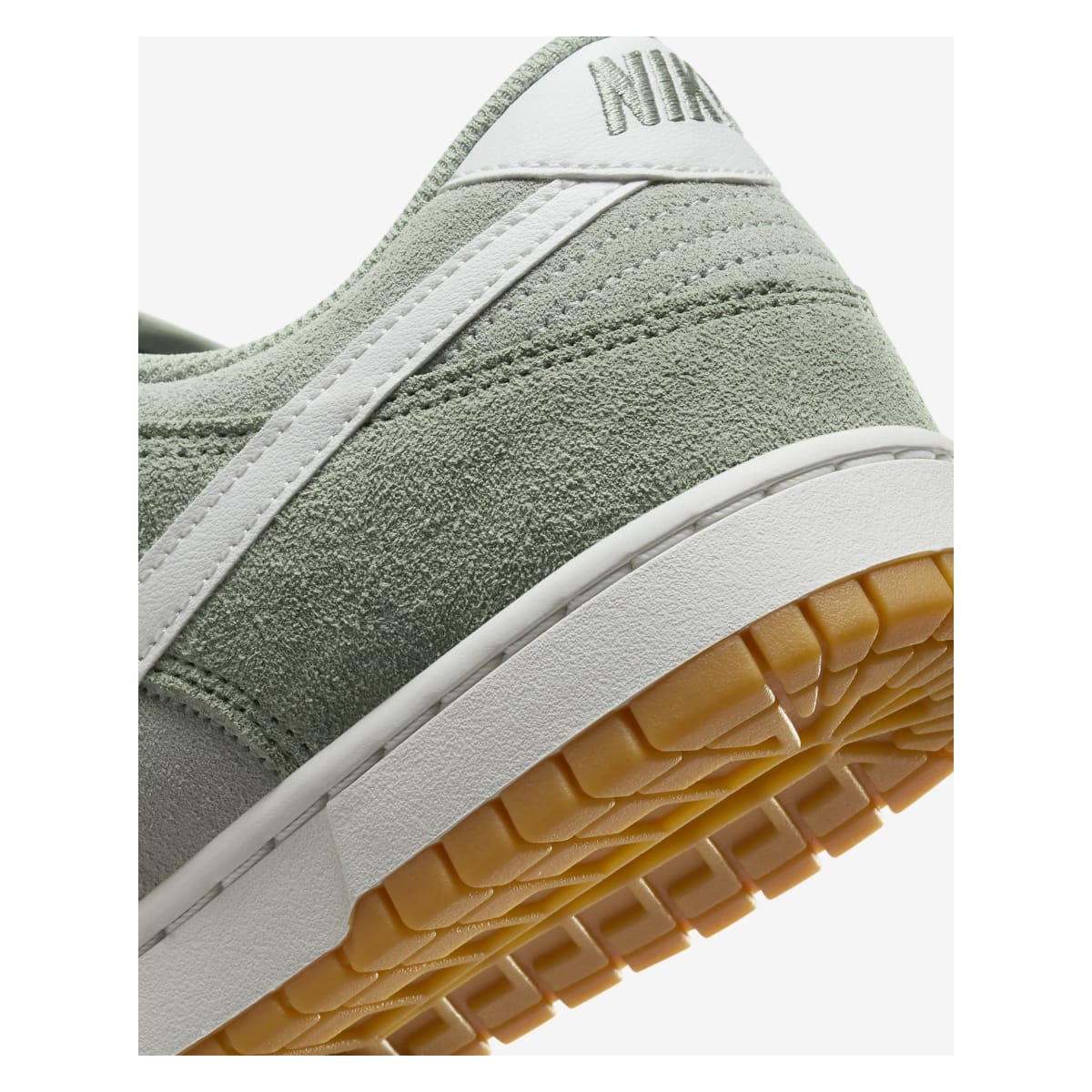 Nike Dunk Low Retro SE "Jade Horizon"