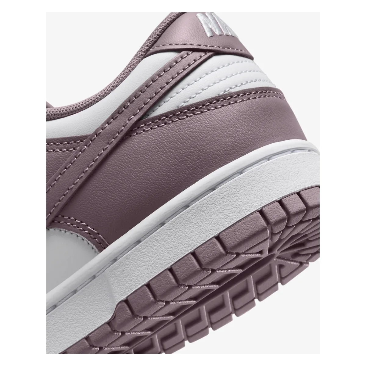 Nike Dunk Low Retro "Taupe Grey"