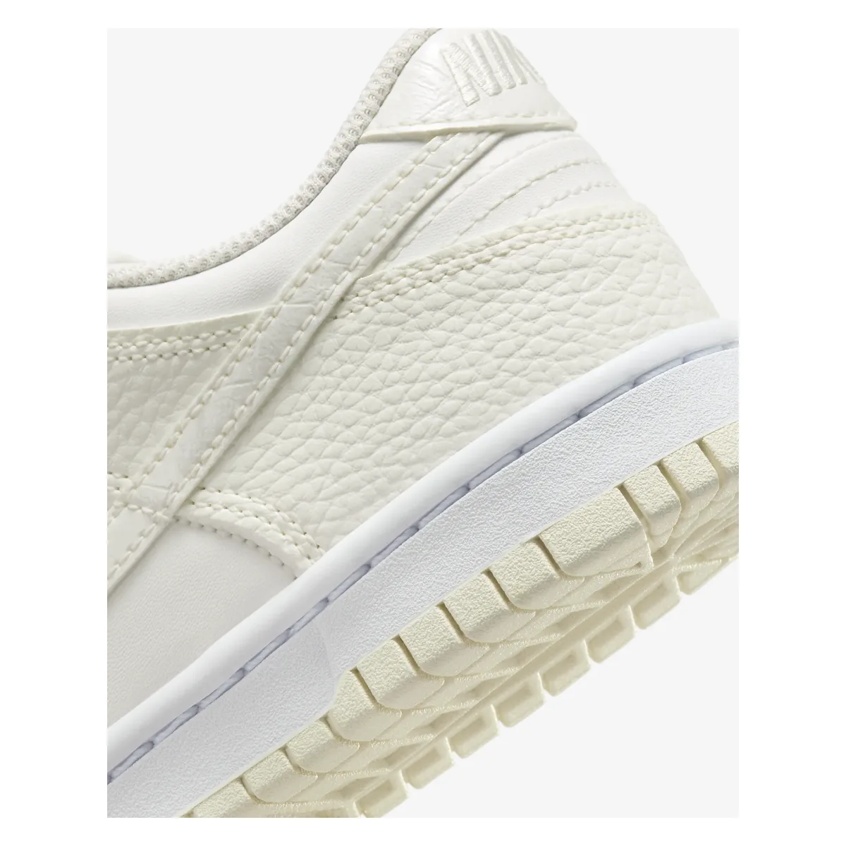 Nike Dunk Low SE GS "Sail"