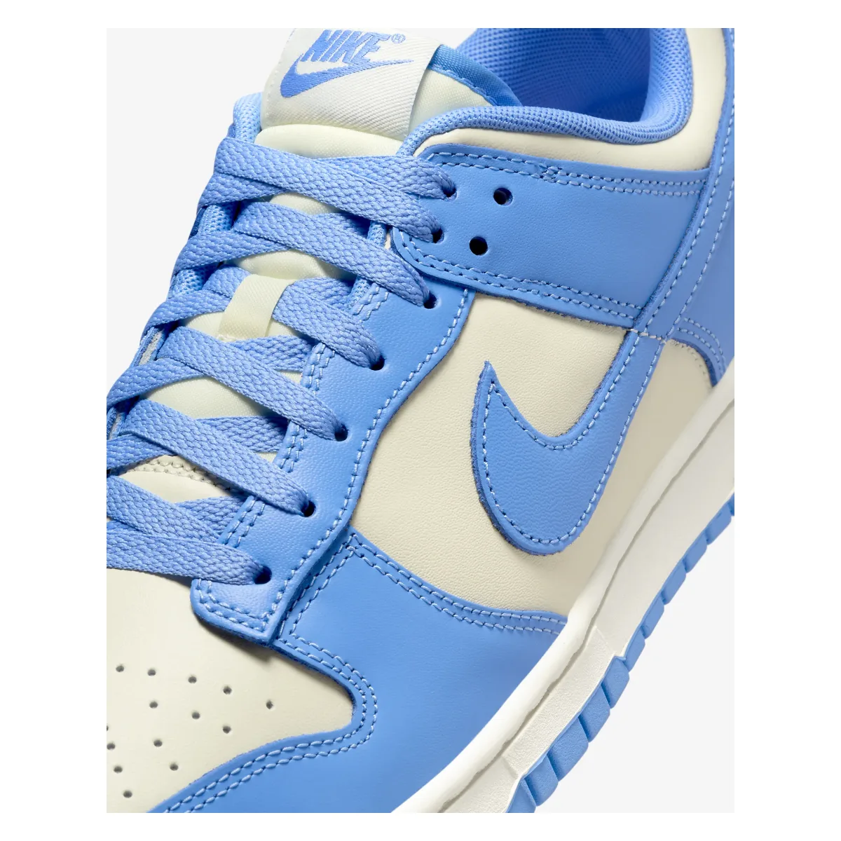 Nike Dunk Low "University Blue"