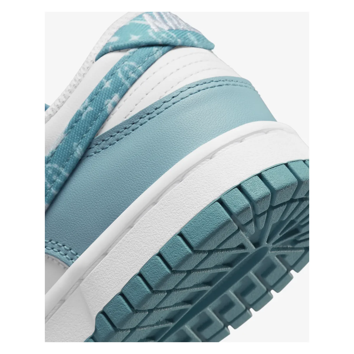 Nike Dunk Low Wmns "Blue Paisley"