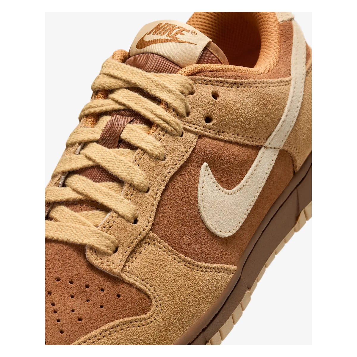 Nike Dunk Low Wmns "Light British Tan"