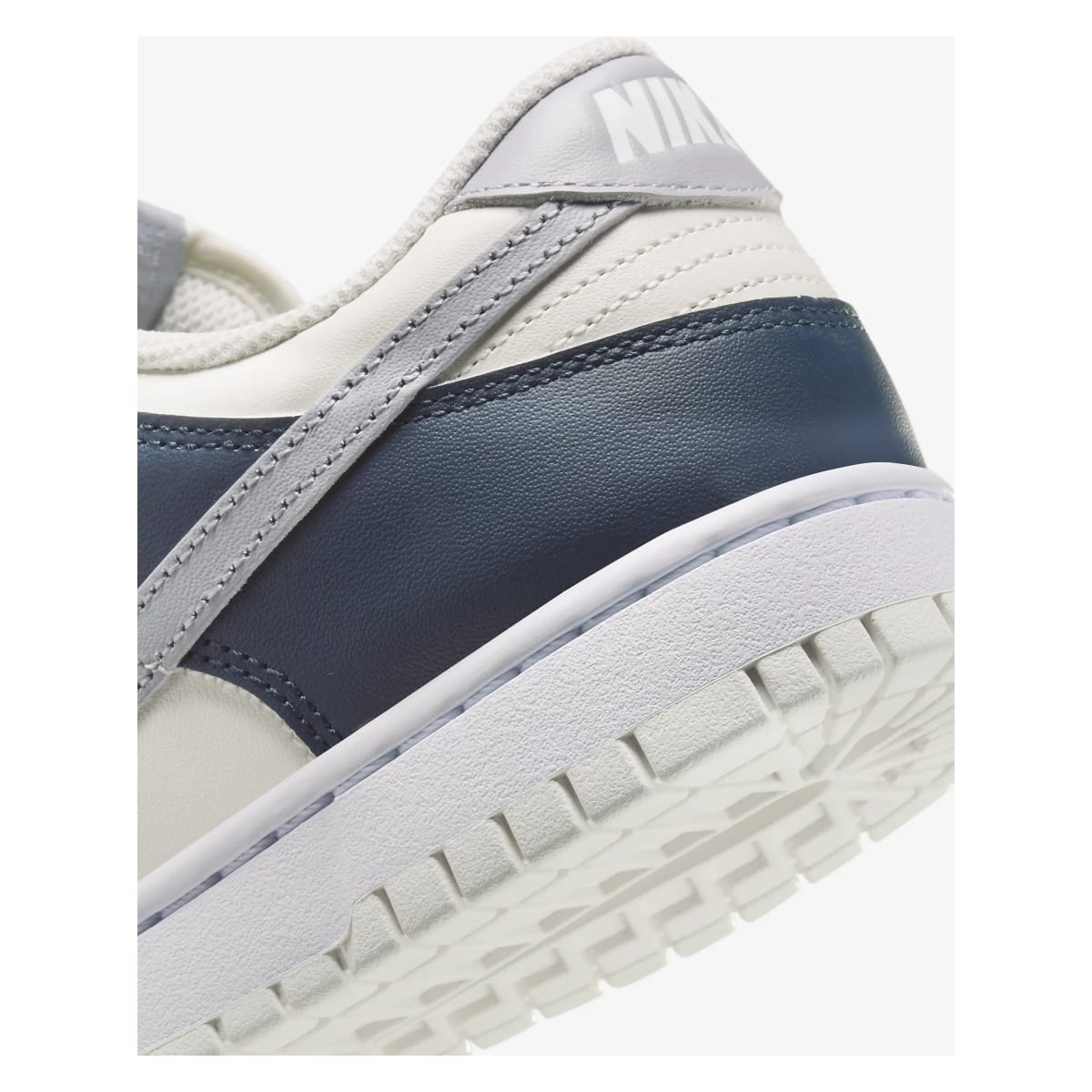 Nike Dunk Low Wmns "Wolf Grey Navy"