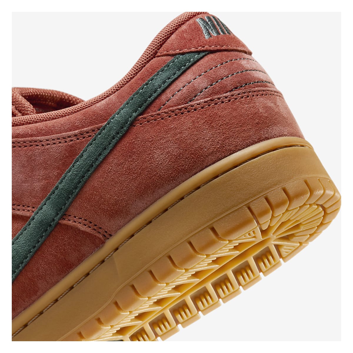 Nike SB Dunk Low "Burnt Sunrise"