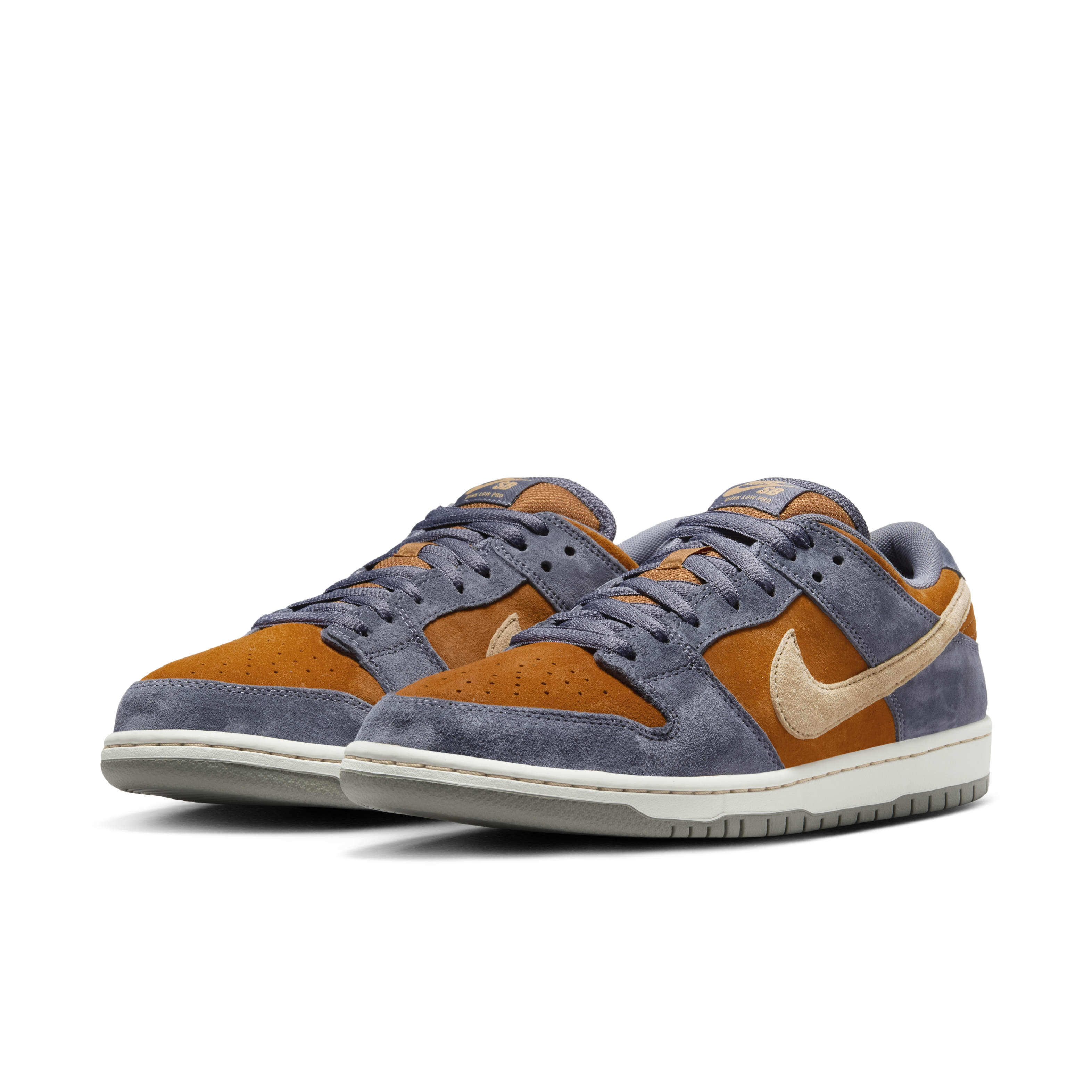 Nike SB Dunk Low Pro "Light Carbon"