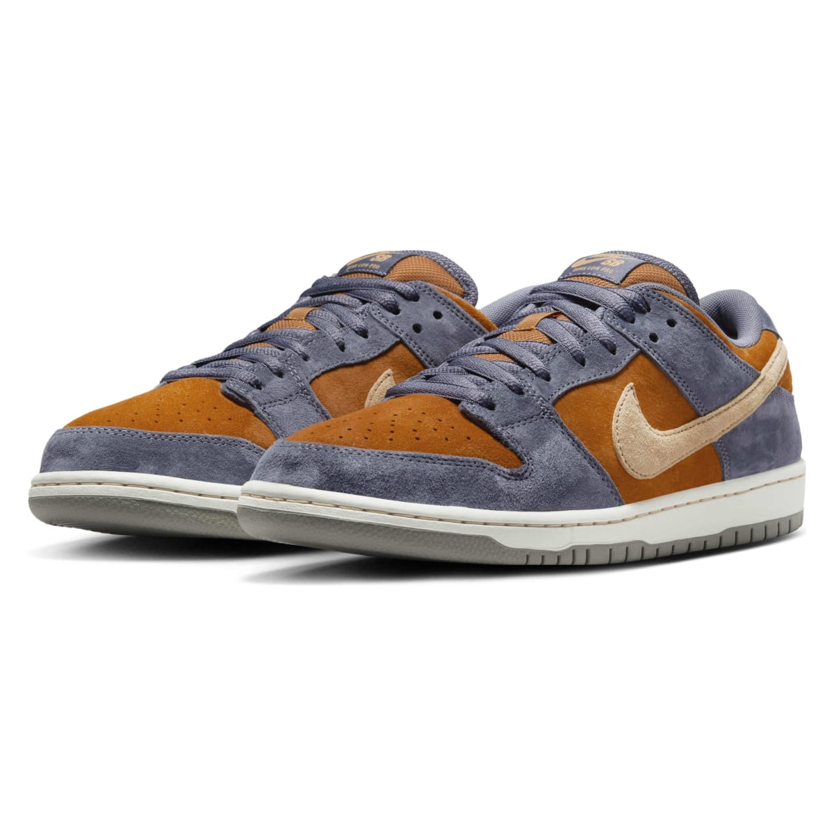 Nike SB Dunk Low Pro "Light Carbon"