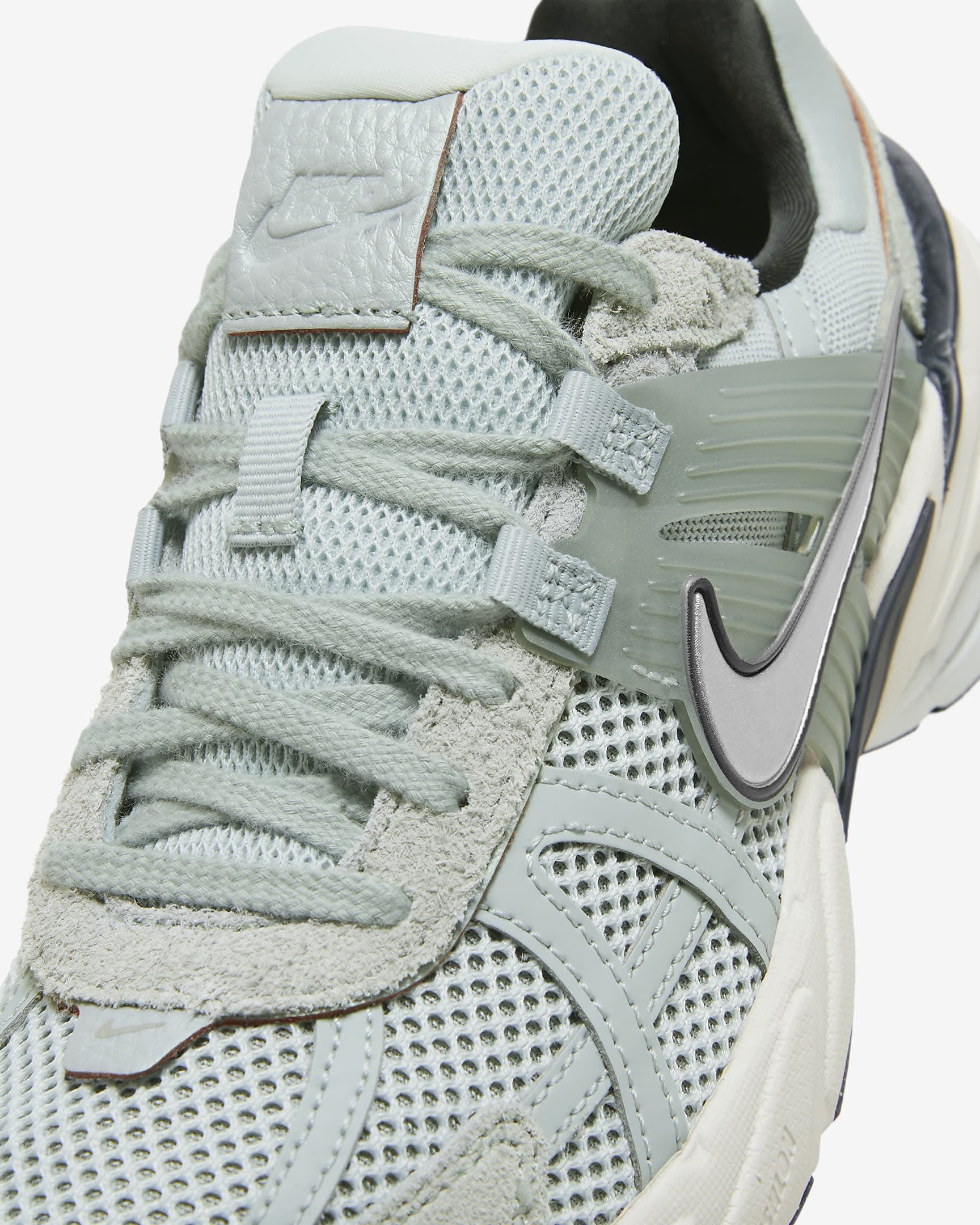 Nike V2K Run "Light Pumice"