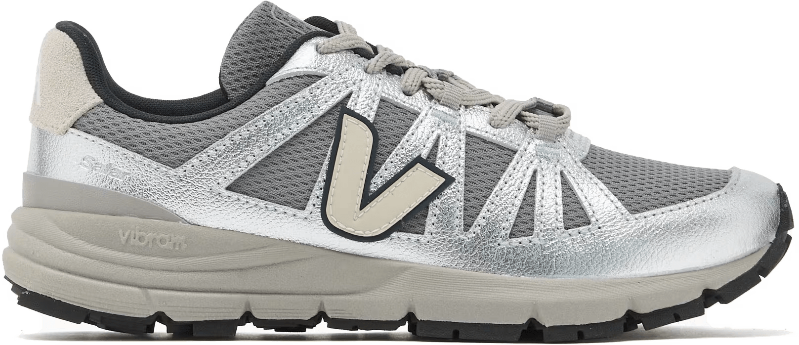 Veja Salar Vibram